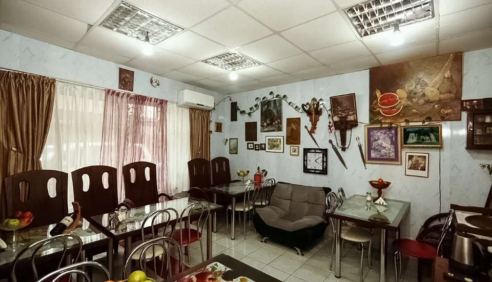 هتل ایساکا تفلیس